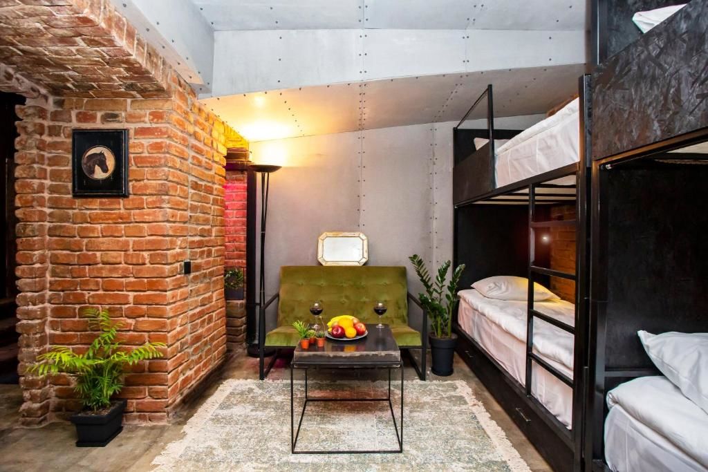 Хостелы 111 Hostel Тбилиси-40
